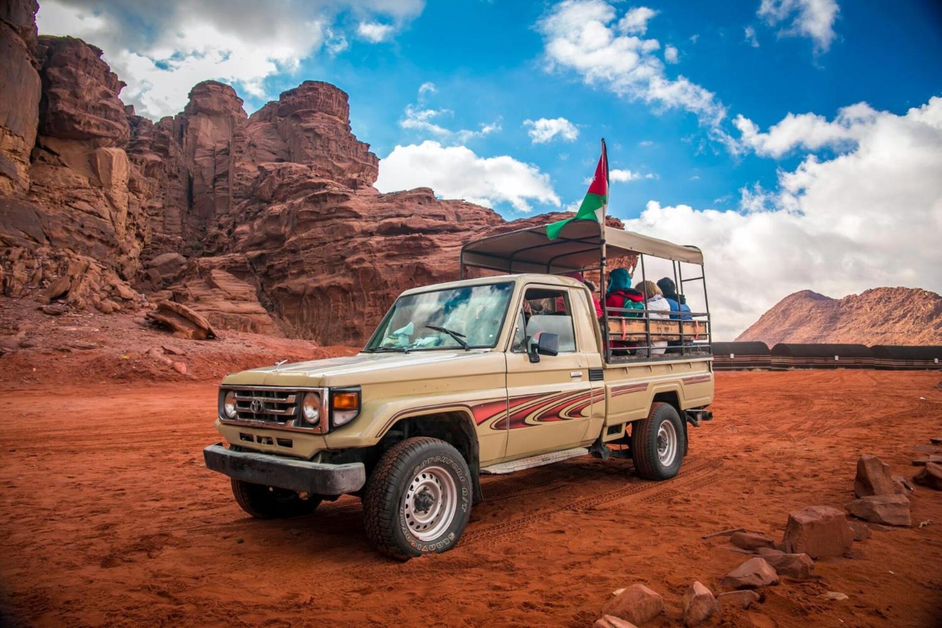 Wadi Rum Mundo Camp Aqaba Eksteriør billede