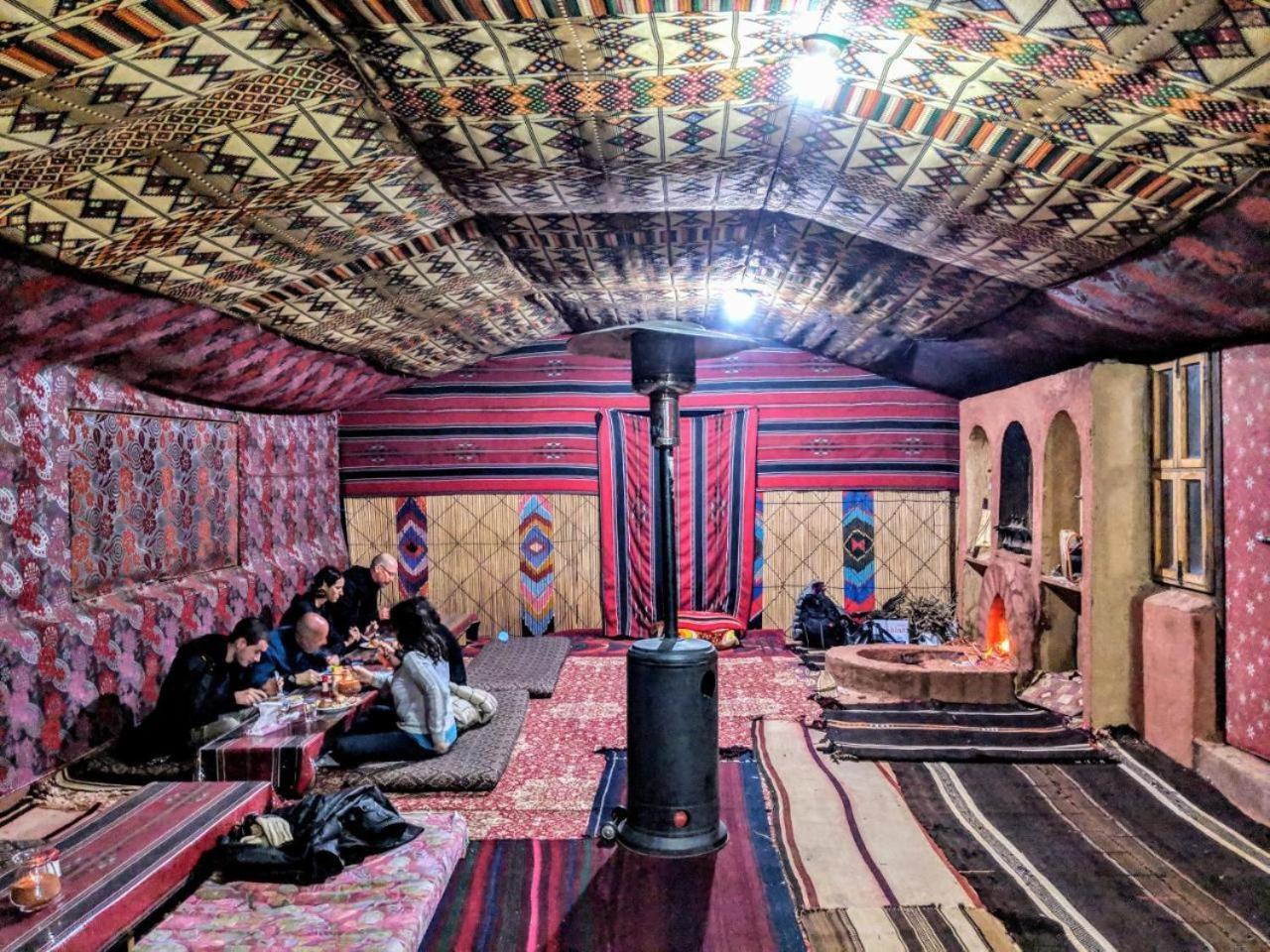 Wadi Rum Mundo Camp Aqaba Eksteriør billede
